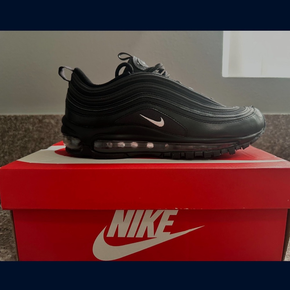 Women’s Nike Air Max 97